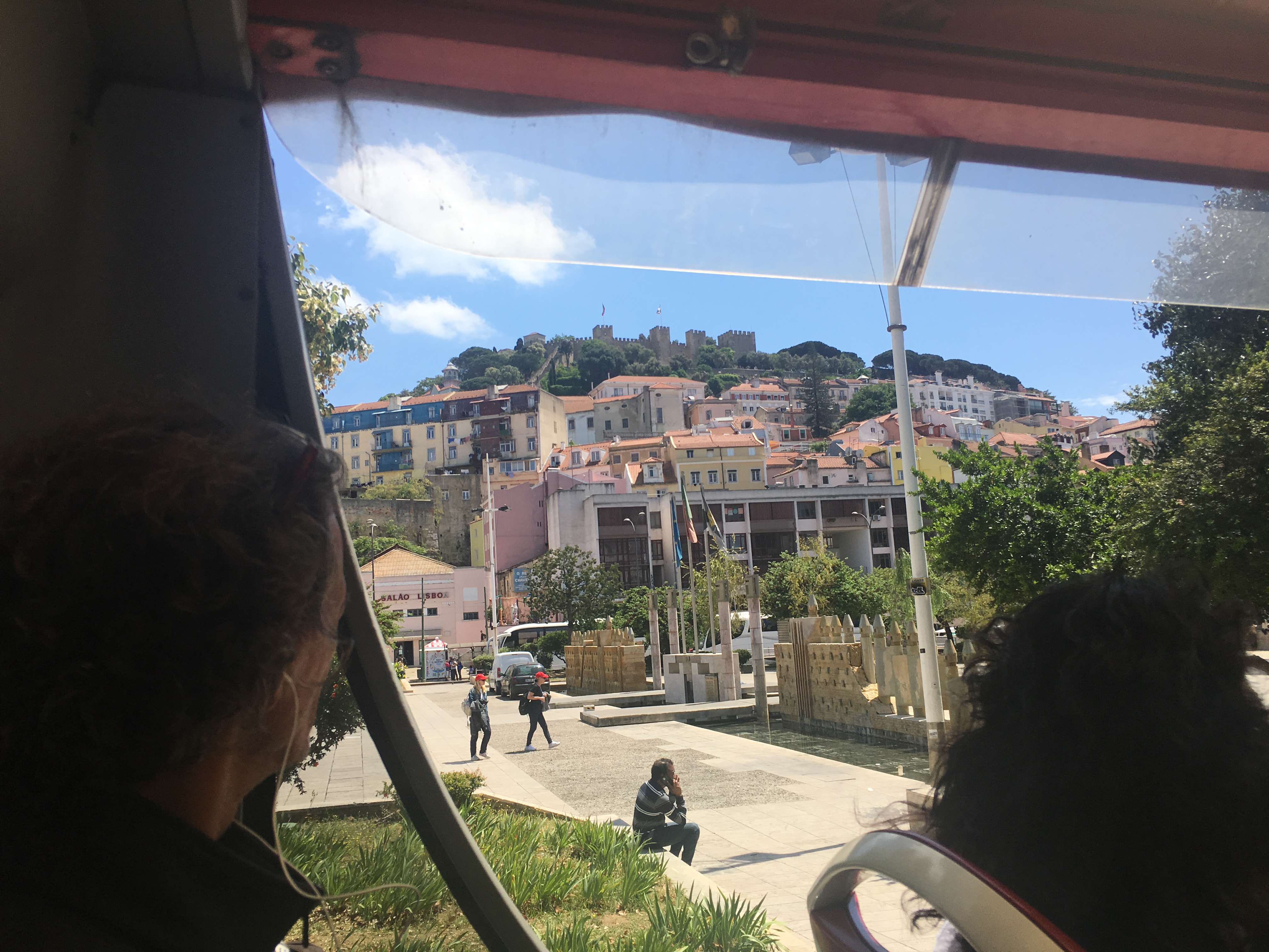 Castelo de Sao Jorge at the top of the hill